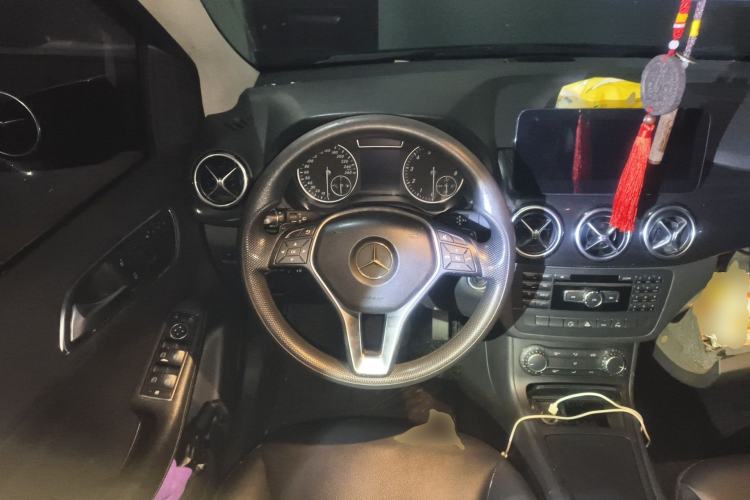 Used Mercedes-Benz B-Class 2012 B 180 Steering Wheel
