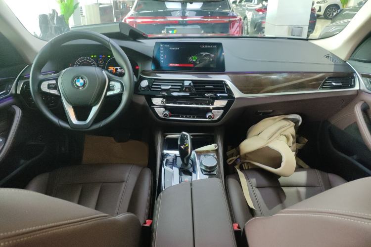 Used BMW 5 Series 2019 525Li Luxury Package