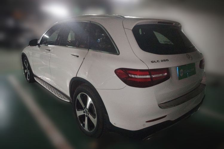 Used Mercedes-Benz GLC 2018 GLC 260 4MATIC Luxury Model
