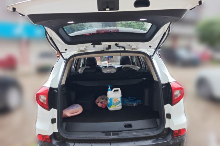 Used BYD Song New Energy 2017 Song DM 1.5TID All-Wheel Drive Luxury Model Trunk