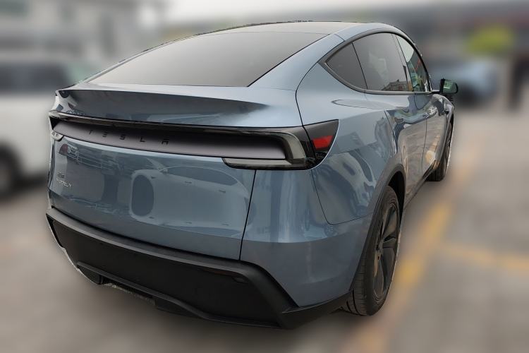 Used Tesla Model Y 2025 Rear-Wheel Drive First Edition
