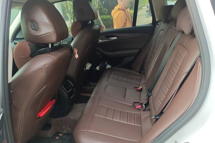 Used BMW X3 2022 Facelift xDrive30i Luxury Edition M Night Edition Package Left Rear Seat