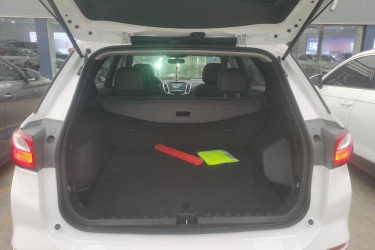 Used Chevrolet Equinox 2019 535T Automatic Chijie Edition China V Standard Trunk