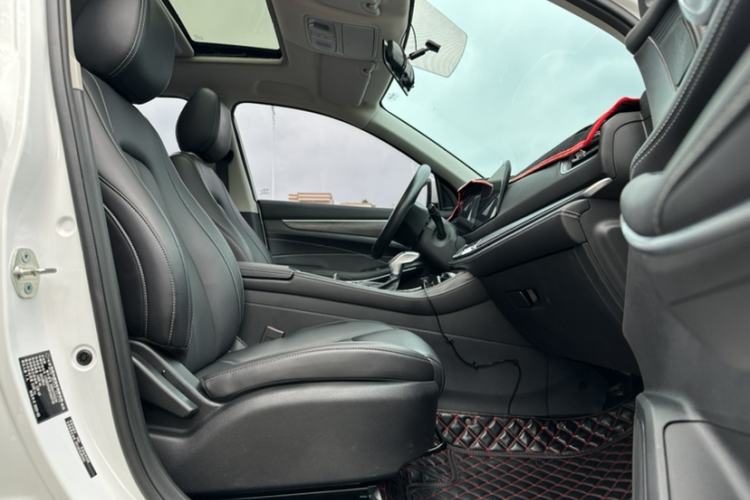 Used Dongfeng Fengon 580 2022 1.5T Automatic Luxury Version Right Front Seat