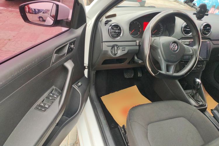 Used Volkswagen Jetta 2017 1.5L Automatic Fashion Model Driver Seat