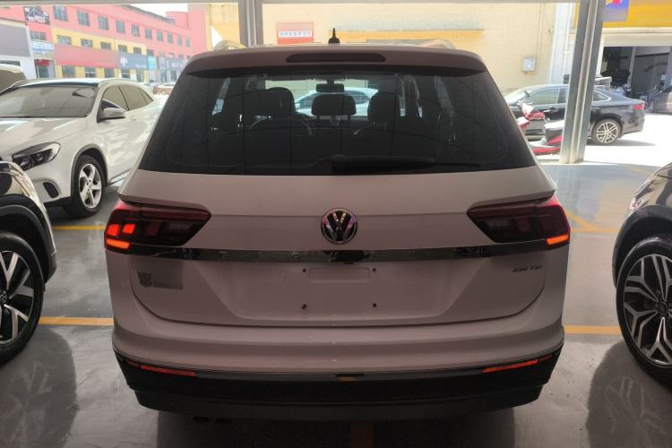 Used Volkswagen Tiguan L 2018 330TSI Automatic Two-Wheel Drive Comfort Edition Rear