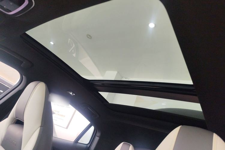 Used Lynk & Co 05 2023 2.0TD Two-Wheel Drive Shine Halo