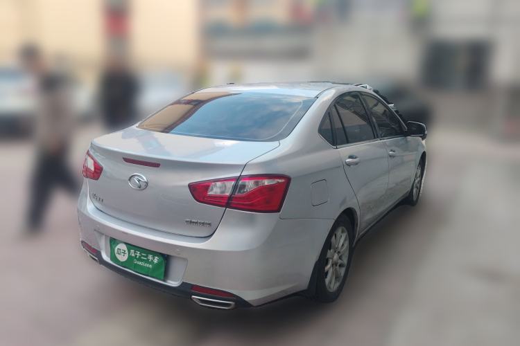 Used Soueast V5 Lingzhi 2012 1.5L Manual Luxury Version Rear Right 45 Deg