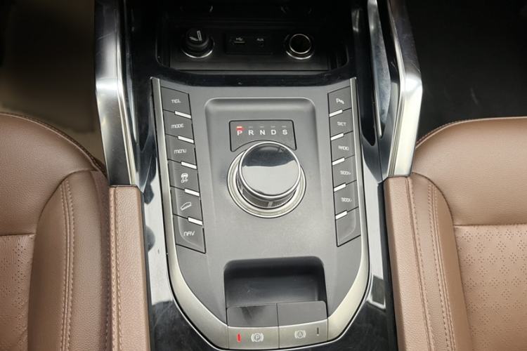 Used Zotye T700 2017 1.8T Dual-Clutch Prestige Model