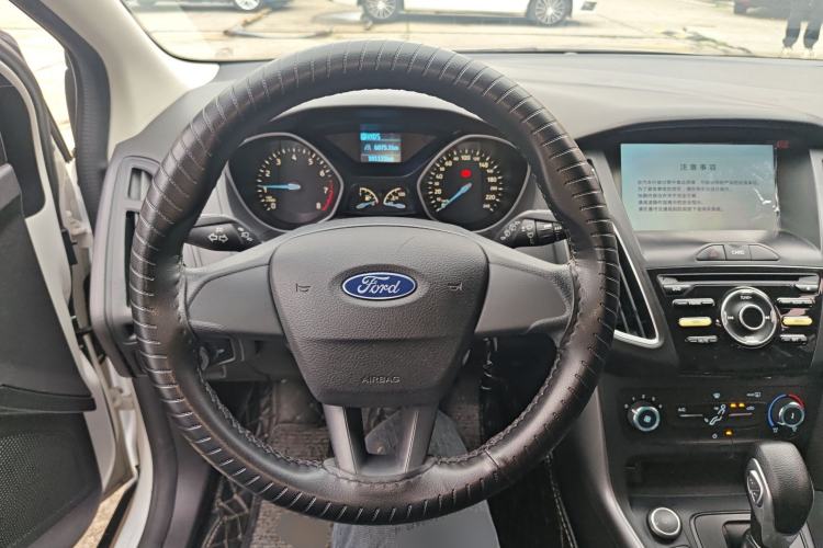 Used Ford Focus 2017 Hatchback 1.6L Automatic Comfort Plus SmartDrive Edition Steering Wheel