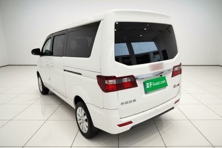 Used Jinbei Gold Hiace M Classic 2022 1.5L Travel Lion Passenger Van 6 Seats