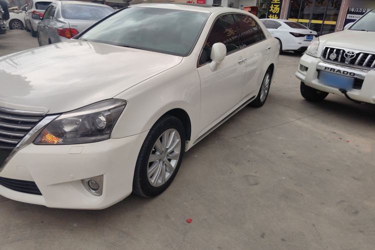 Used Toyota Crown 2012 2.5L Royal Leather Edition
