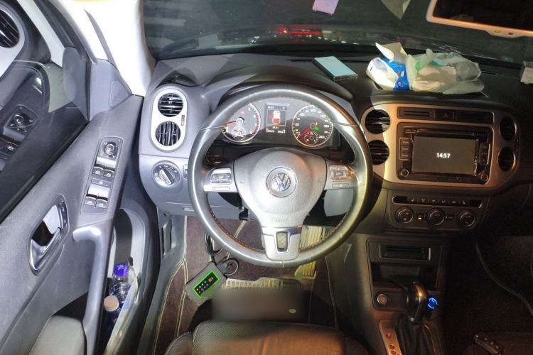 Used Volkswagen Tiguan 2015 1.8TSI Automatic All-Wheel-Drive Luxury Model
