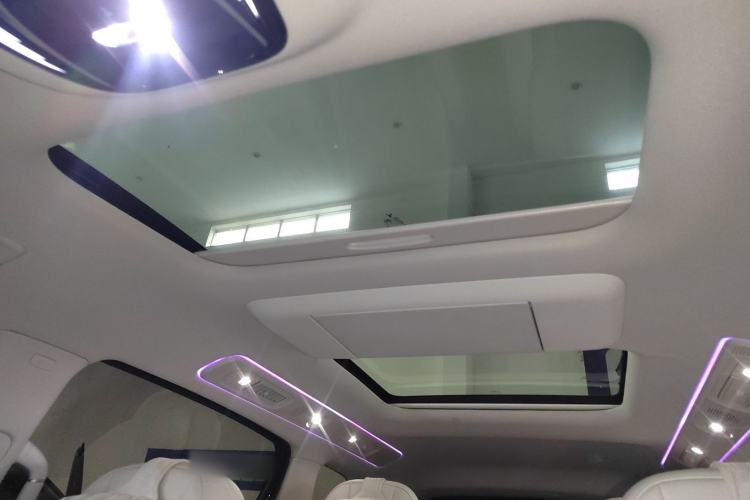 Used VOYAH Dream 2025 PHEV Four-Wheel Drive Prestige Kunpeng Edition