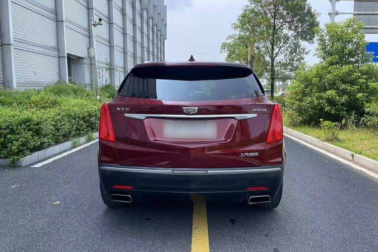 Used Cadillac XT5 2018 25T Luxury Model
