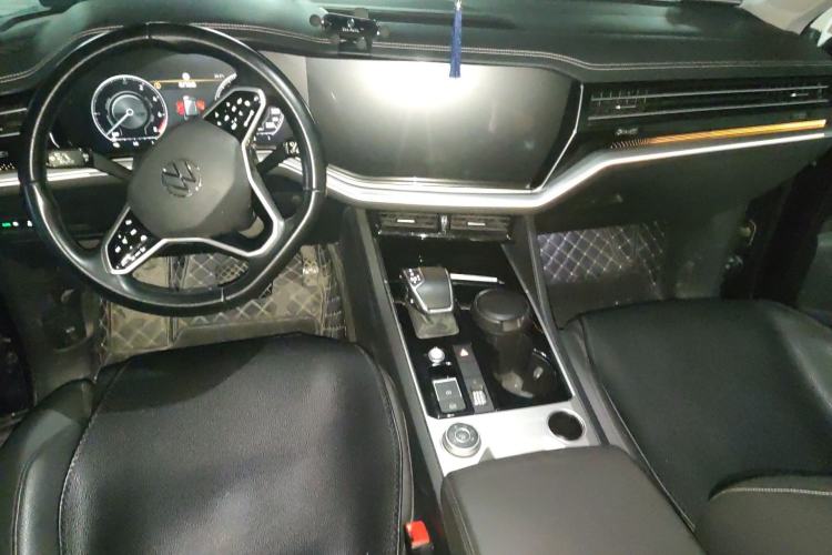 Used Volkswagen Touareg New Energy 2021 eHybrid Center Console