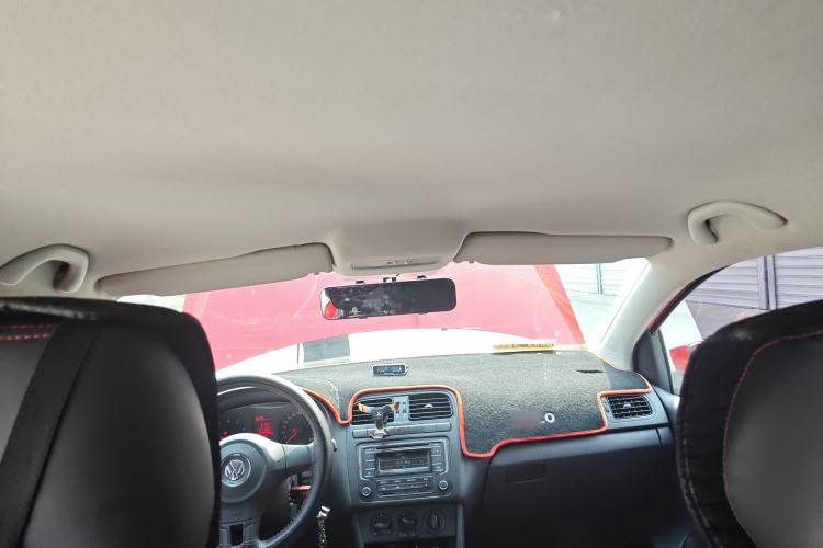 Used Volkswagen Polo 2013 1.4L Manual Fashion Edition Headliner