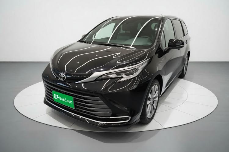 Used Toyota SIENNA 2024 2.5L Hybrid Luxury Edition