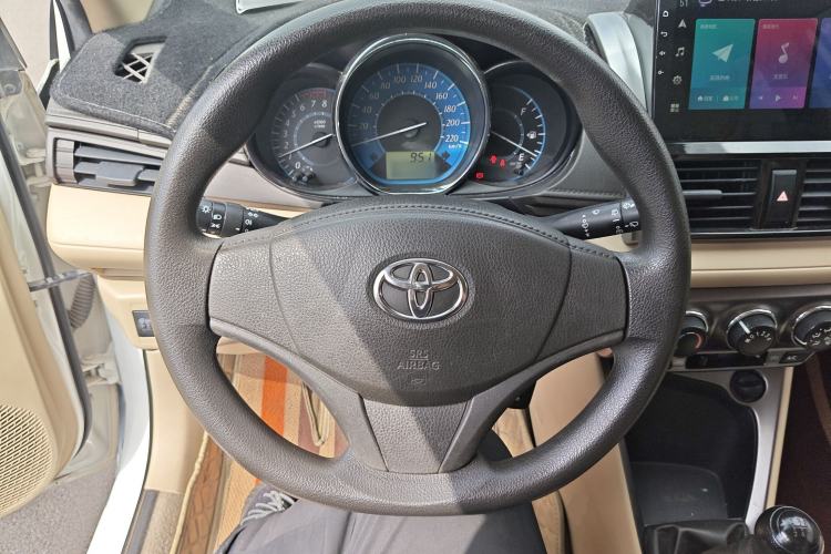 Used Toyota YARiS L Zhi Xuan 2014 1.3E Manual Charm Edition
