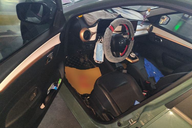 Used Dongfeng NAMMI BOX 2022 Champion Edition Light Wind Version 201KM Standard Model Driver Seat