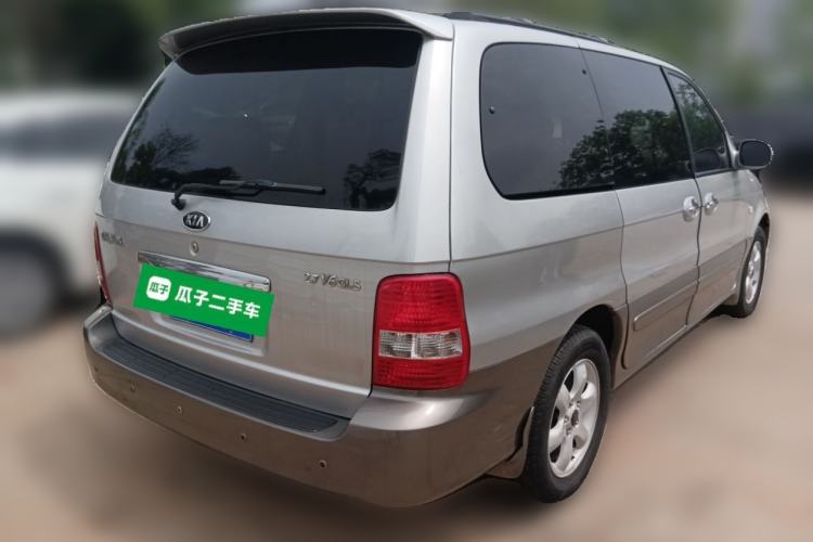 Used Kia Carnival 2006 2.7L GLS-2