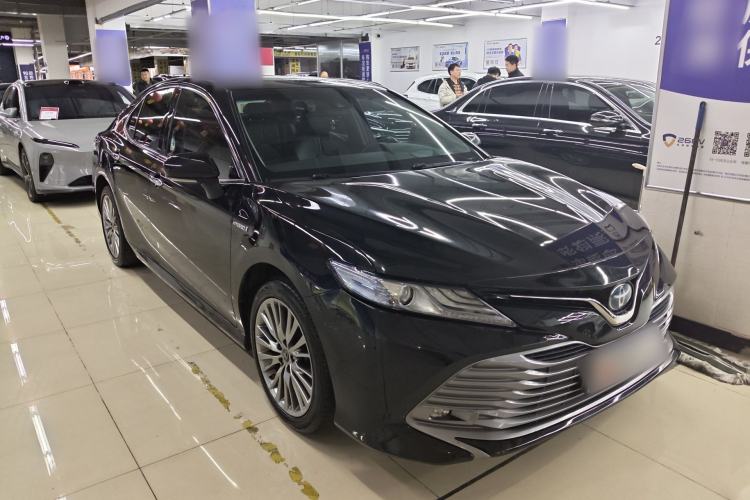 Used Toyota Camry 2019 Dual-Engine 2.5 HG Luxury Edition China VI Standard Front Right 45 Deg