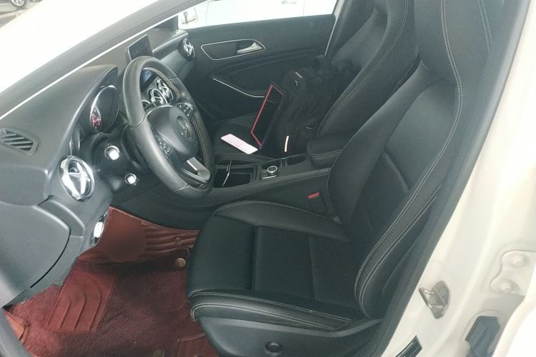 Used Mercedes-Benz GLA 2018 GLA 200 Sport Edition Left Front Seat