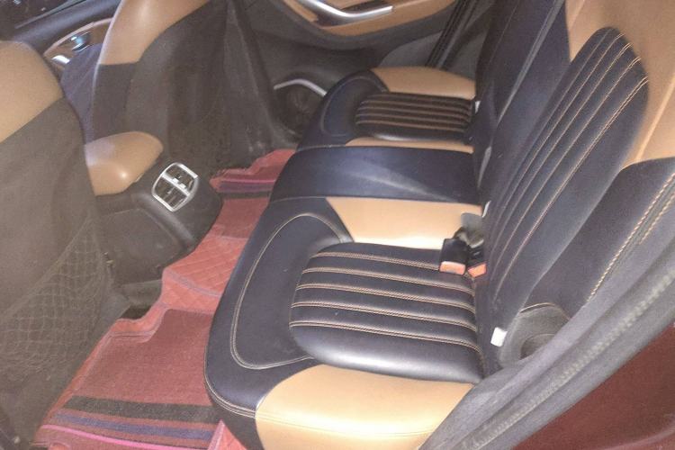 Used Soueast DX7 2015 1.5T Automatic Luxury Model