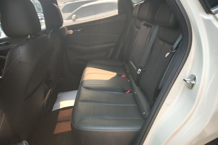 Used Baojun Yunhai 2024 600km Pure Electric Version Left Rear Seat