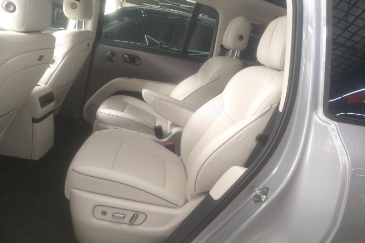 Used Li Auto Li Auto i8 2025 Model Standard Version
