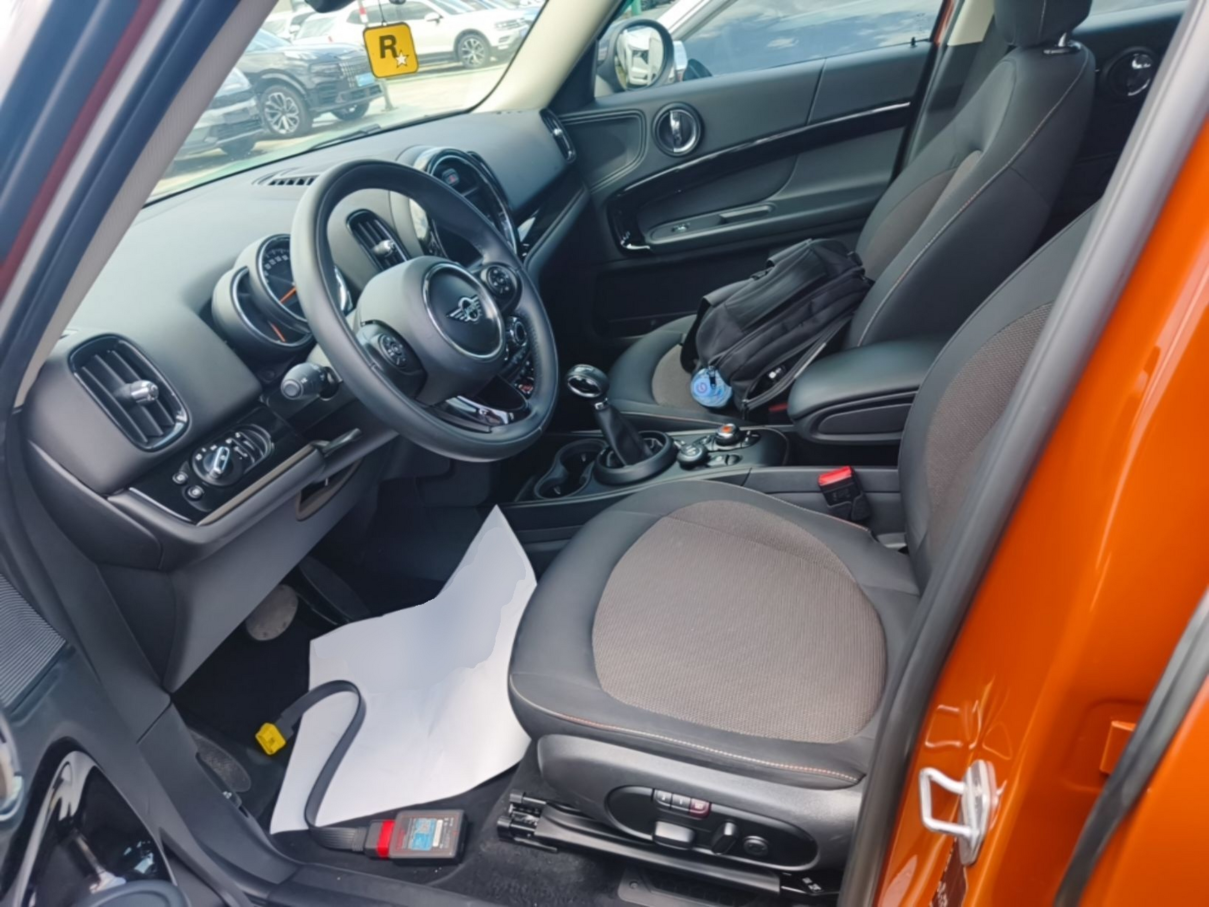 Interior delantero