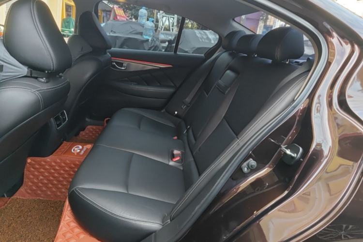 Used Infiniti Q50L 2018 2.0T Enjoyment Version China V Standard
