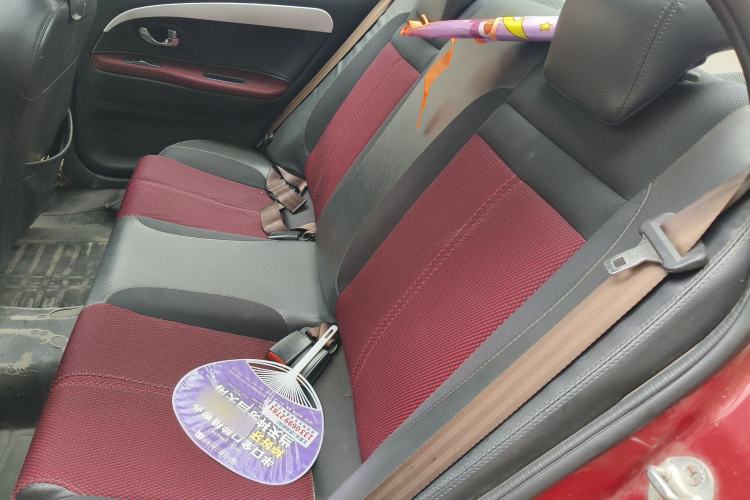 Used Soueast V3 Lingyue 2012 Revised Version 1.5L Manual – Style Edition
