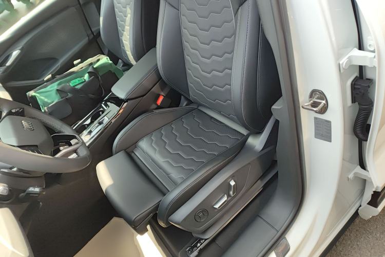 Used Audi Q6L e-tron 2026 First Launch Navigation Edition Left Front Seat