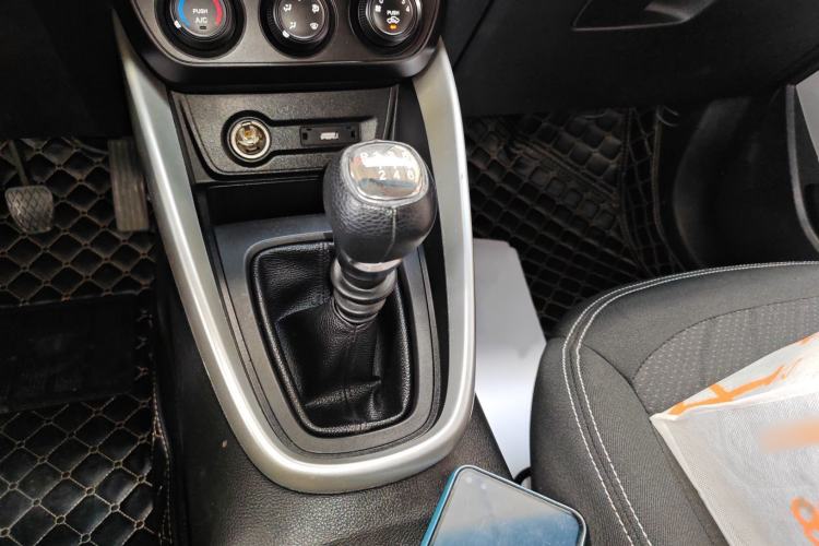 Used Baojun 510 2017 1.5L manual Comfort trim
