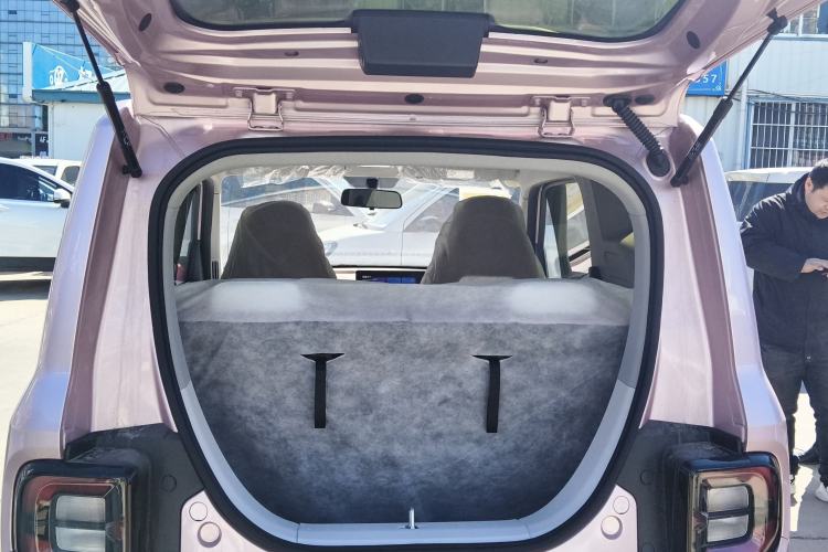 Used Geely Galaxy Panda 2025 210 km – Yuanqi Bear
