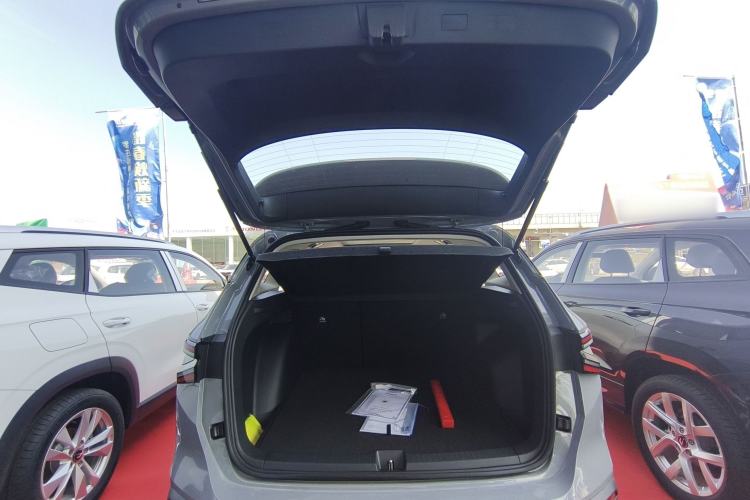 Used Jetta VS8 2026 Model 280TSI Automatic All-Round Edition Trunk