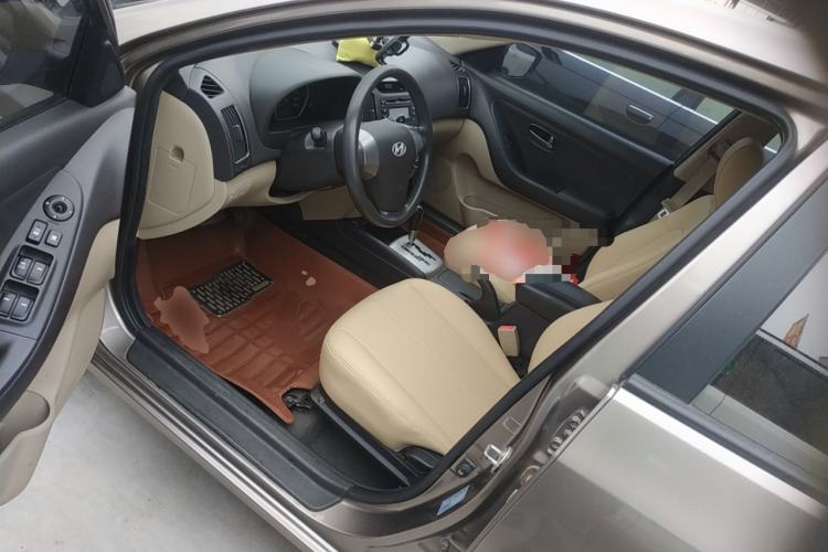 Used Hyundai Celesta 2015 1.6L Automatic Comfort Model Driver Seat