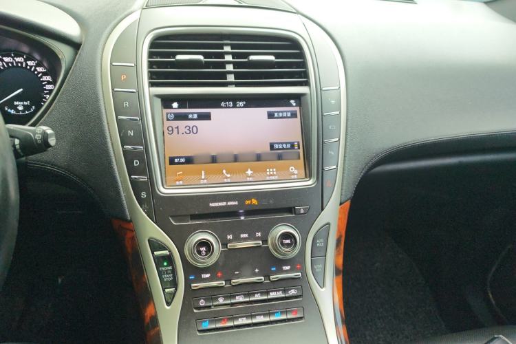 Used Lincoln MKX 2017 2.7T Four-Wheel Drive Prestige Edition Audio And AC Panel