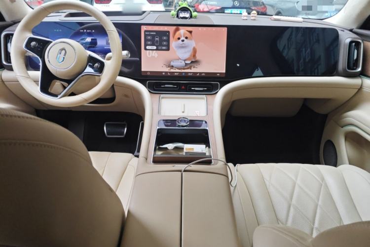 Used Hima AITO M9 2024 All-Electric Ultra Version 100 kWh 6-Seater Model Center Console