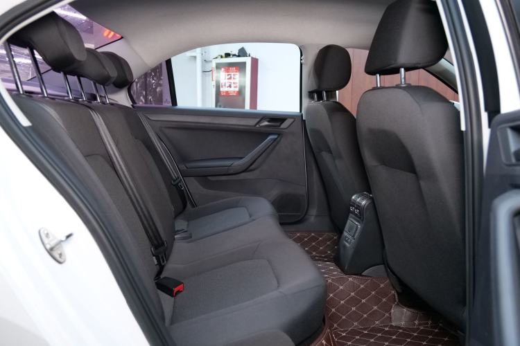 Used Volkswagen Jetta 2017 1.5L Automatic Fashion Model
