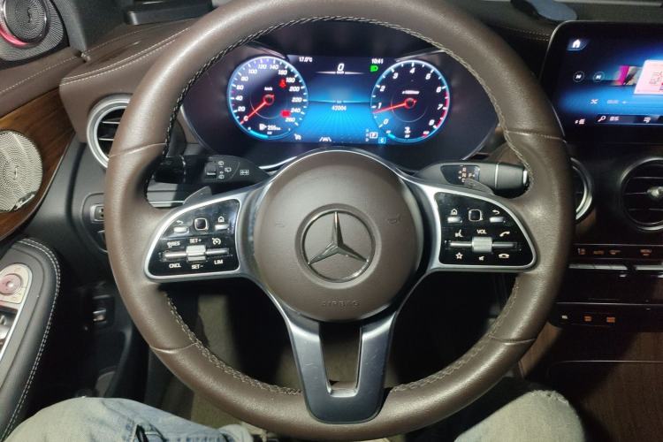 Used Mercedes-Benz GLC 2021 GLC 300 L 4MATIC Dynamic Model Steering Wheel