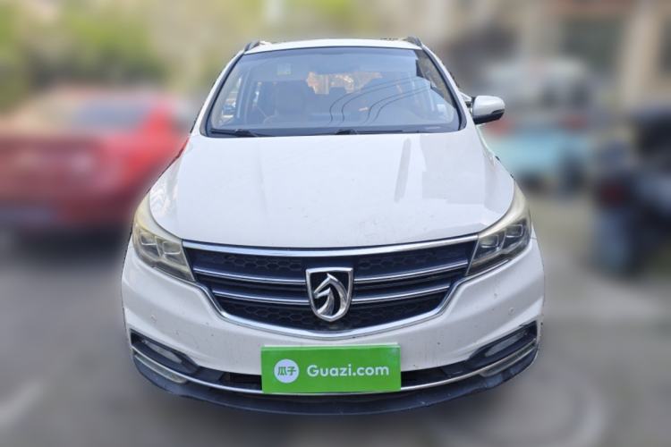 Used Baojun 730 2017 1.8L iAMT Luxury Version 7-Seater