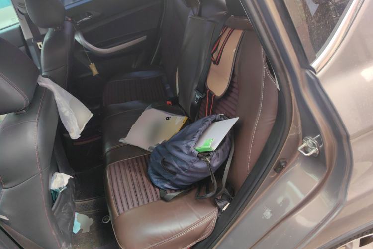 Used CHANGAN CS35 2016 1.6L Automatic Luxury Model China V Standard