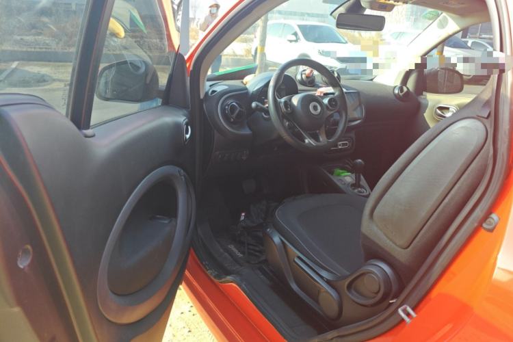 Used smart fortwo 2018 1.0L 52kW Hardtop Passion Edition China V Standard
