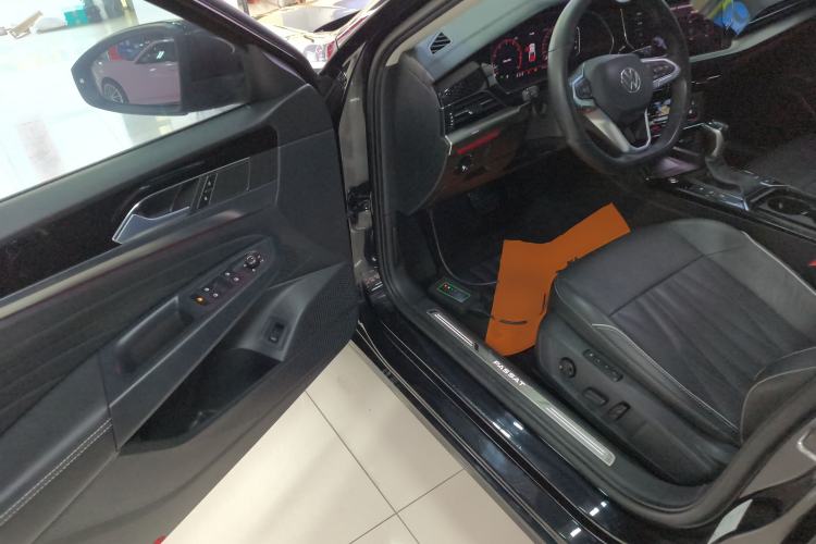 Used Volkswagen Passat 2022 330TSI Luxury Edition
