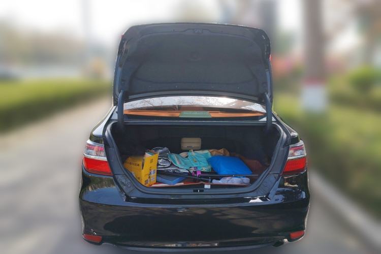 Used Toyota Camry 2015 2.0E Elite Edition Trunk