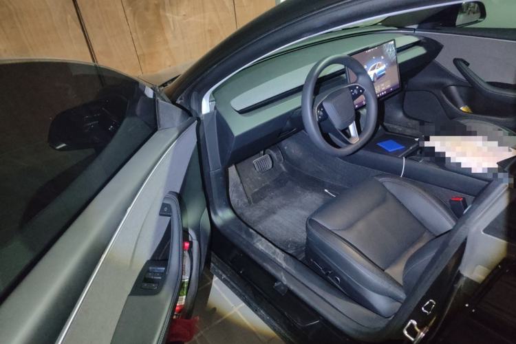 Used Tesla Model 3 2023 Rear-Wheel-Drive Version
