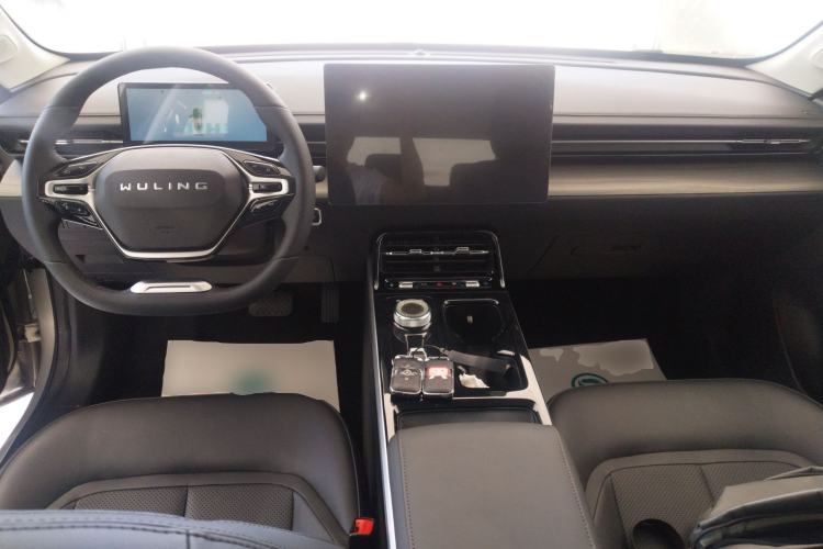 Used Wuling Xingguang 2024 Co-Creation Edition 510 Advanced Model