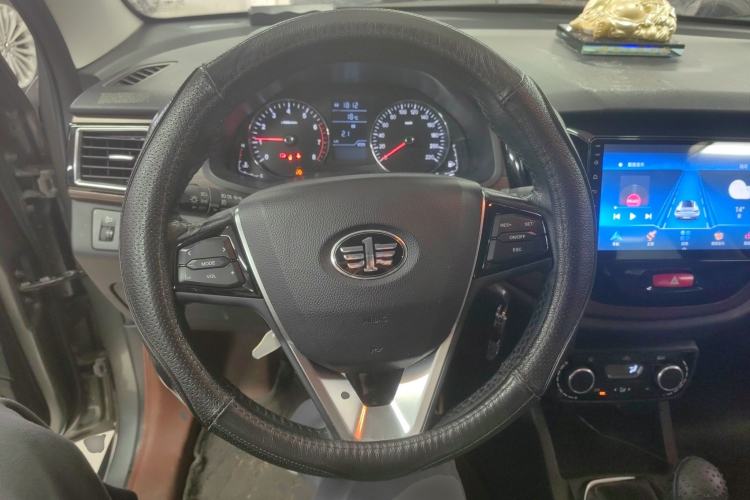 Used FAW Senya R7 2016 1.6L Manual Luxury Model
